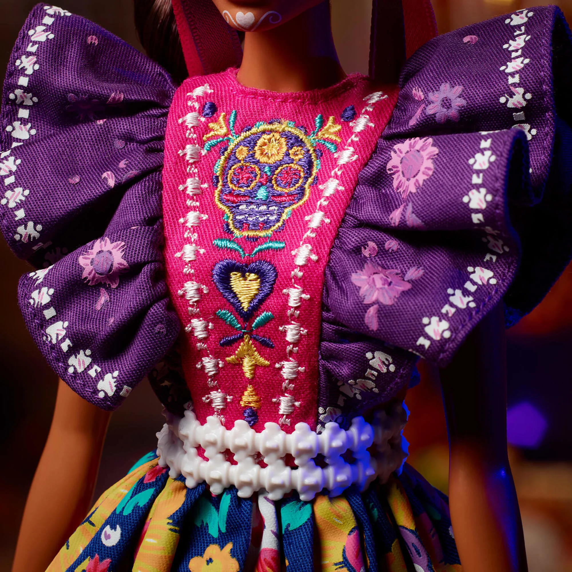 2022 Barbie DĂa De Muertos Doll - Image 5