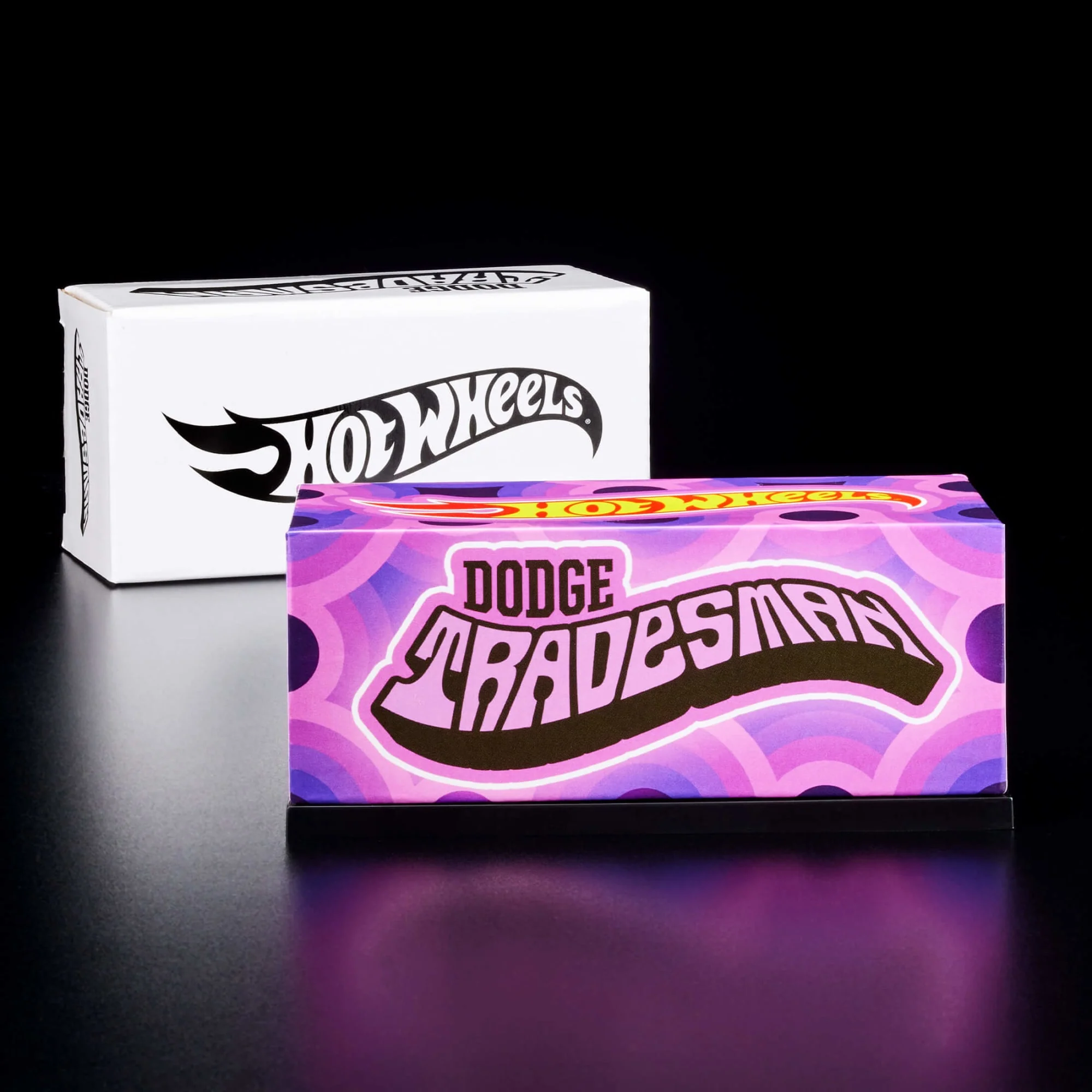 RLC Exclusive â70s Dodge Tradesman Van - Image 10