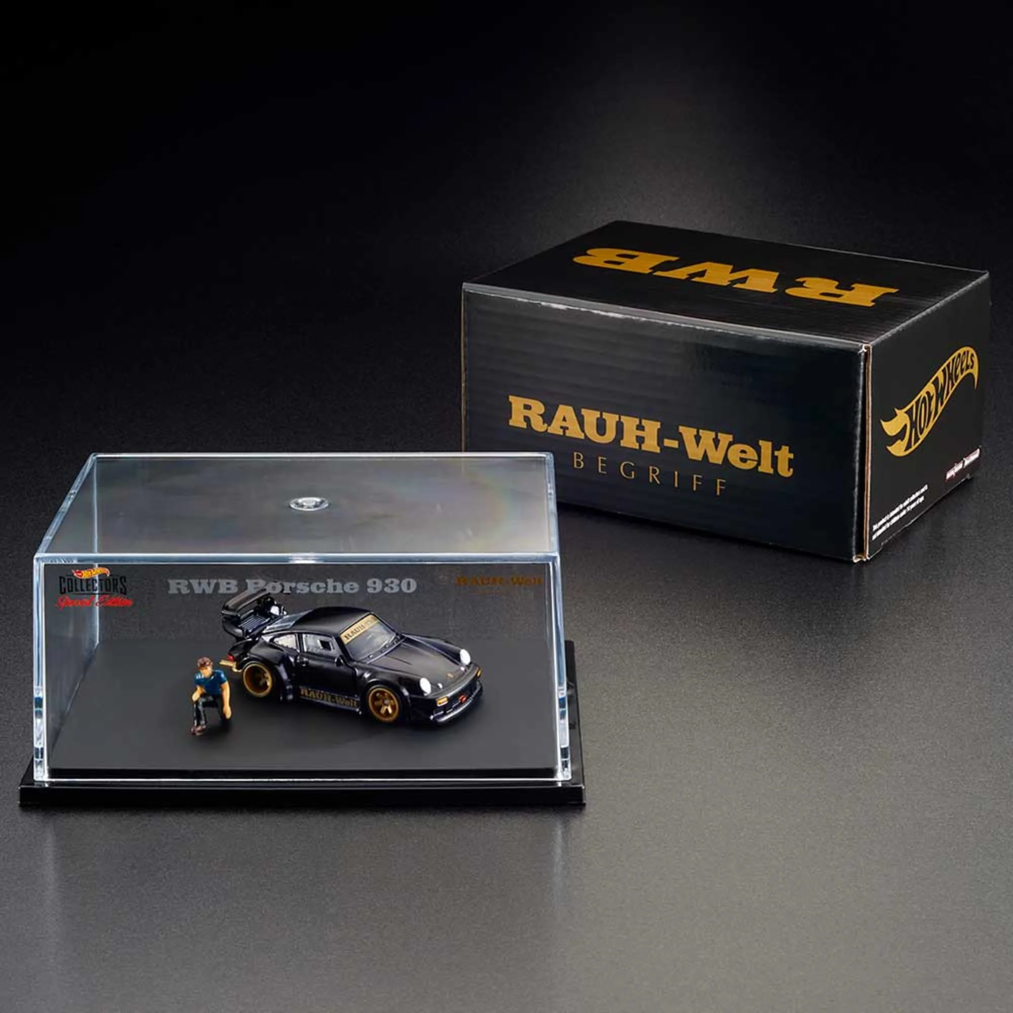 RLC Exclusive RWB Porsche 930 w/ Akira Nakai Figurine